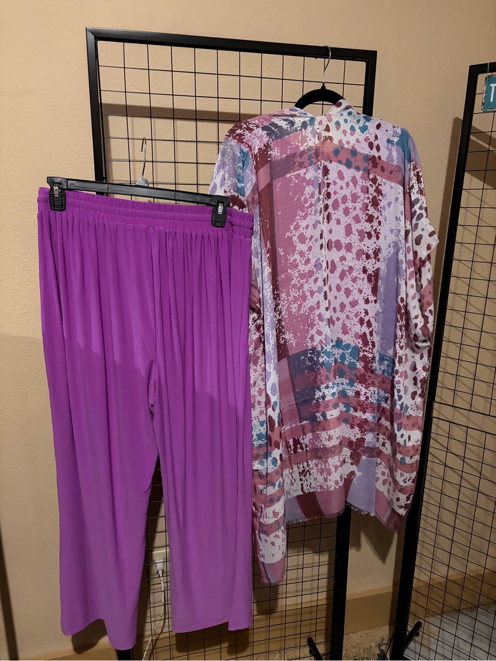 Dear Scarlett Three-Piece Printed Kimono Set - Women Pants & Sleeveless Top - Picture 6 of 6
